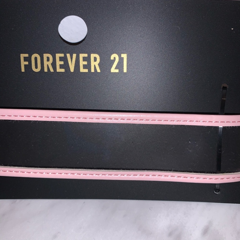 Forever 21 clear choker 🤍